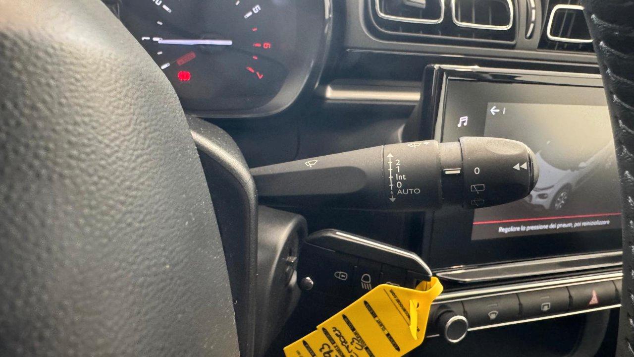Citroen C3 1.2 puretech SHINE PLUS NAVI 82 Cv.