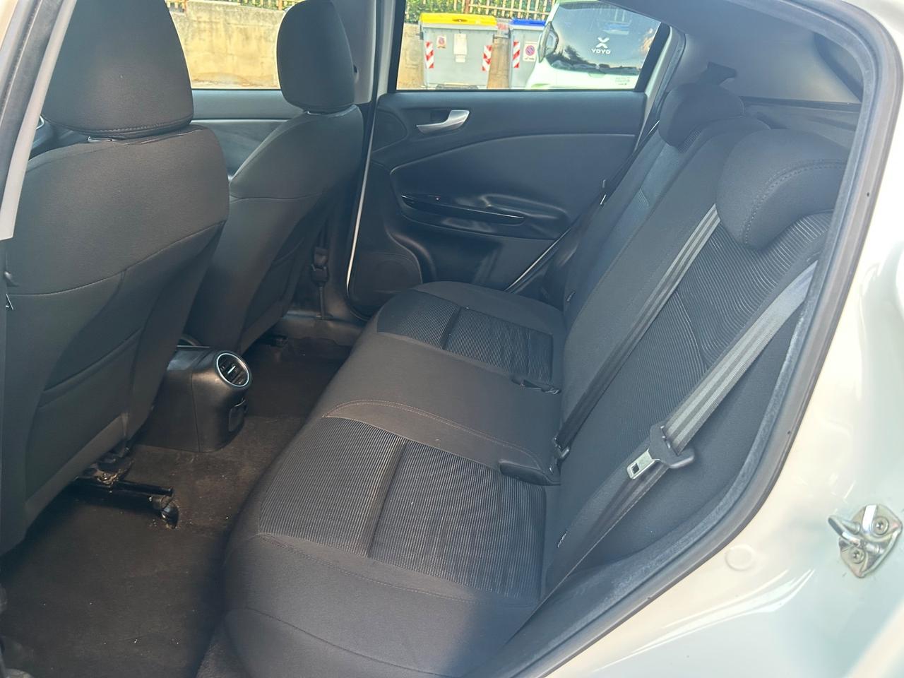 Alfa Romeo Giulietta 1.6 JTDm-2 105 CV