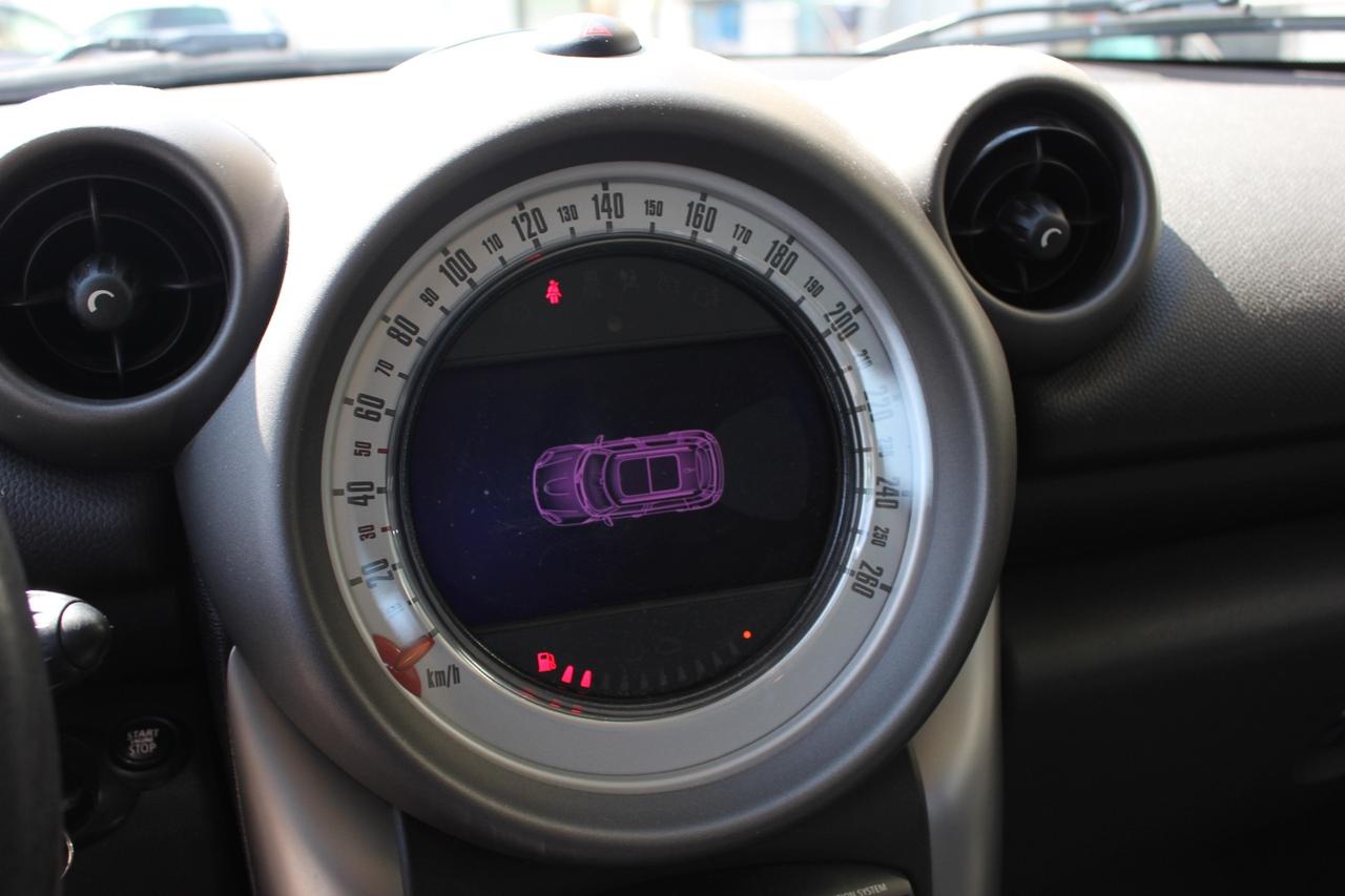 Mini Cooper D Countryman 1.6 ALL4 NAVY SENSORI