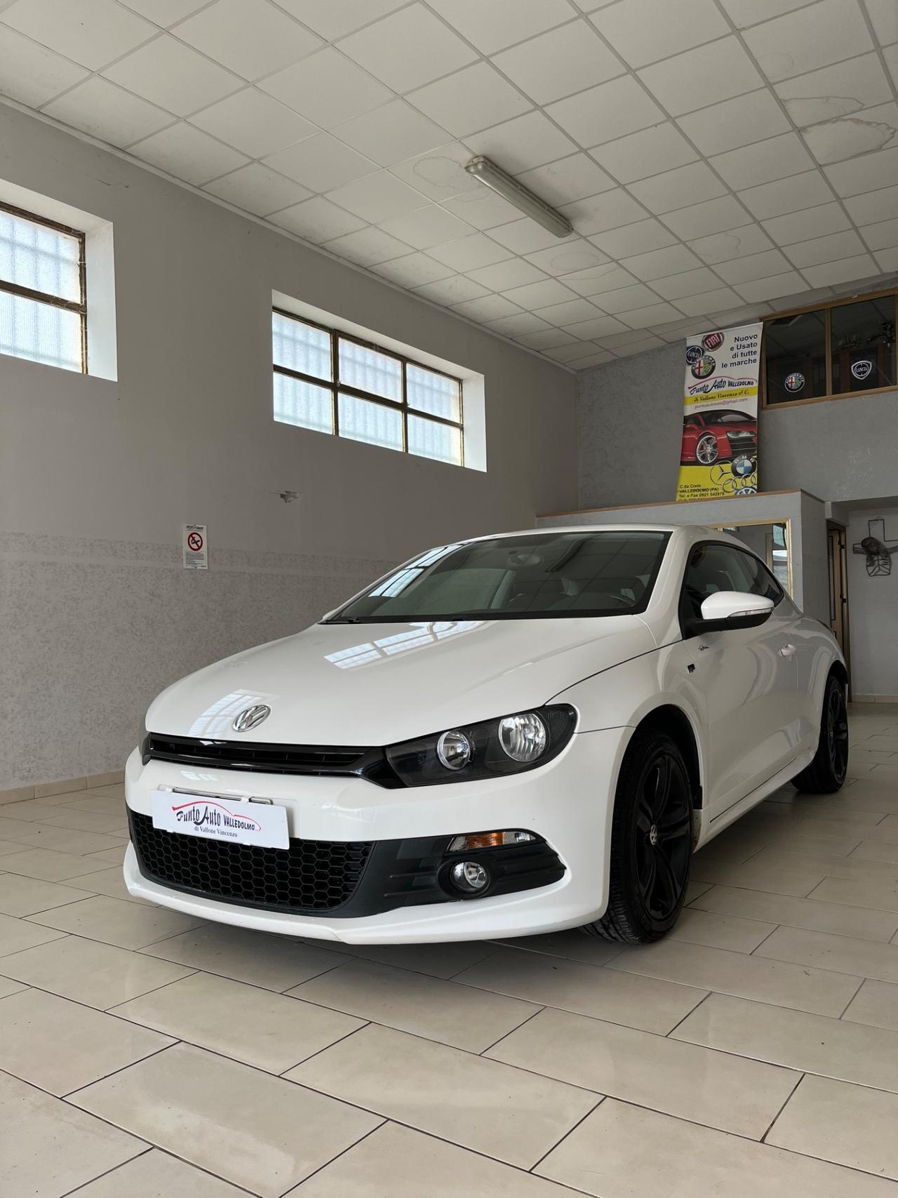 Volkswagen Scirocco 1.4 TSI R-LINE