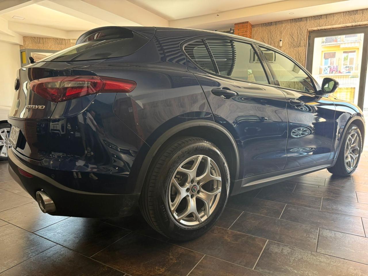Alfa Romeo Stelvio 2.2 Turbodiesel 160 CV AT8 RWD Business