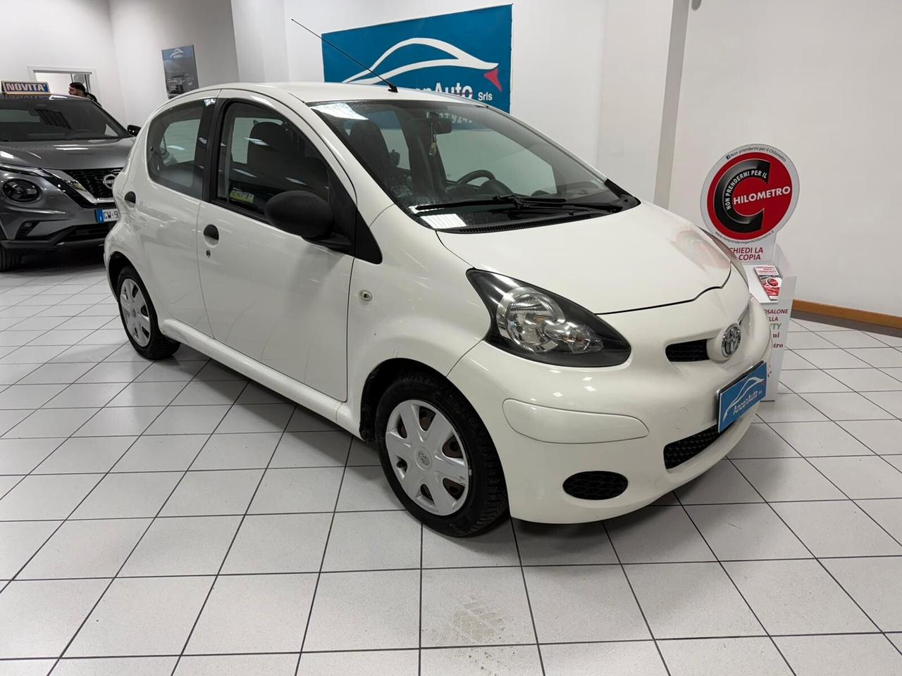 Toyota Aygo 1.0B X NEOPATENTATI 2010