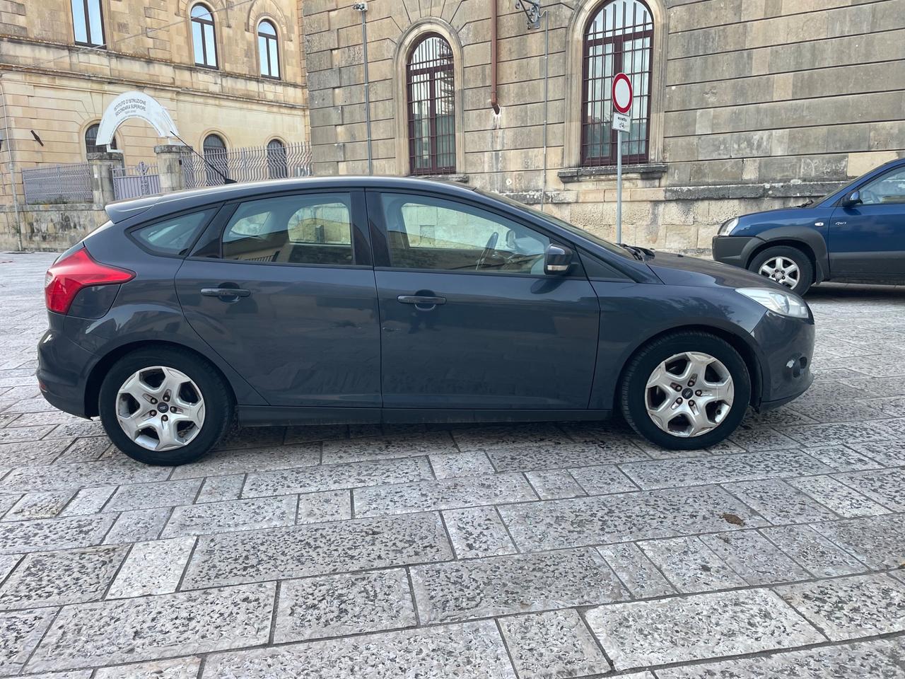 Ford Focus 1.6 120 CV GPL Titanium