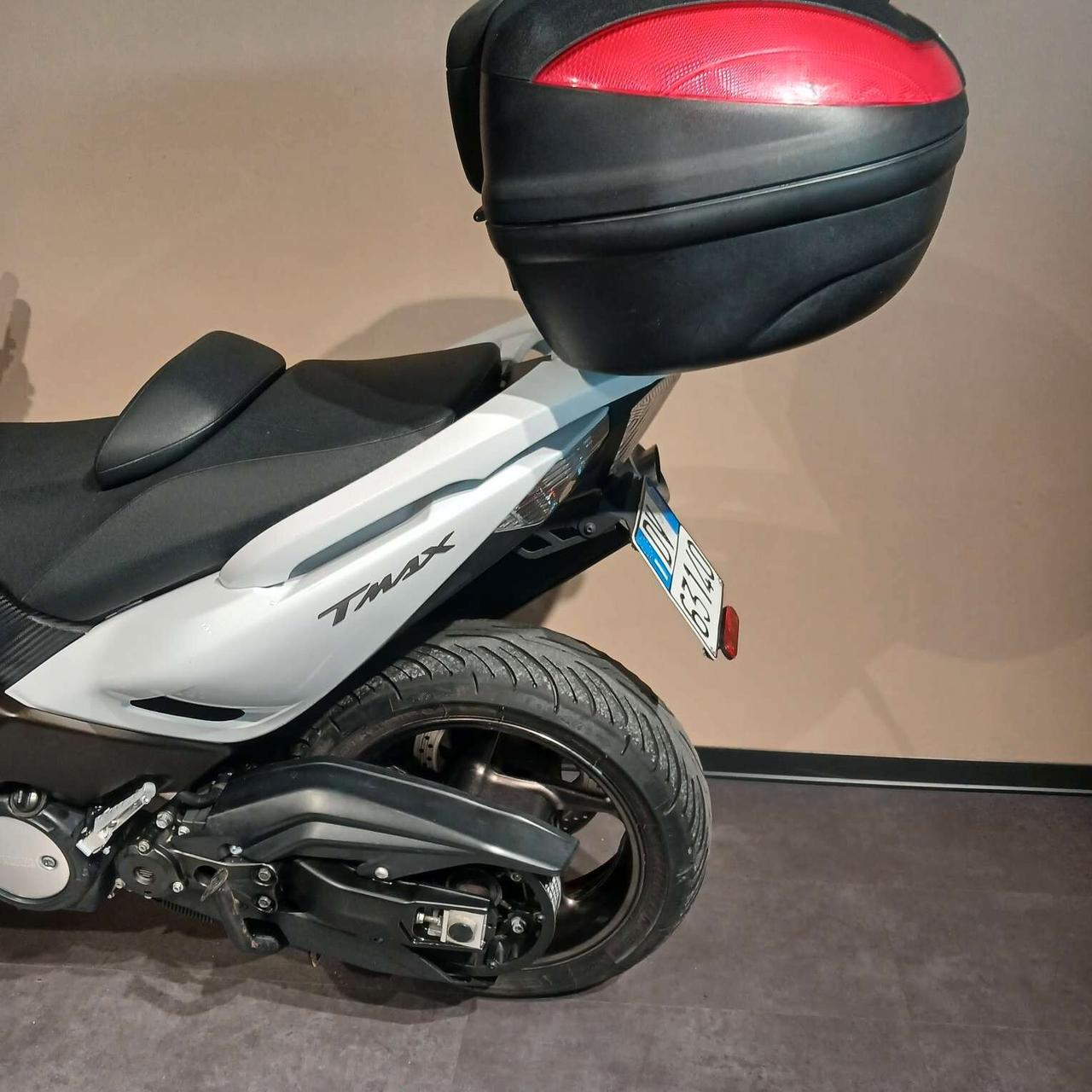 Yamaha T Max 530