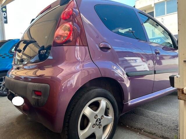 PEUGEOT 107 AUTOMATICA