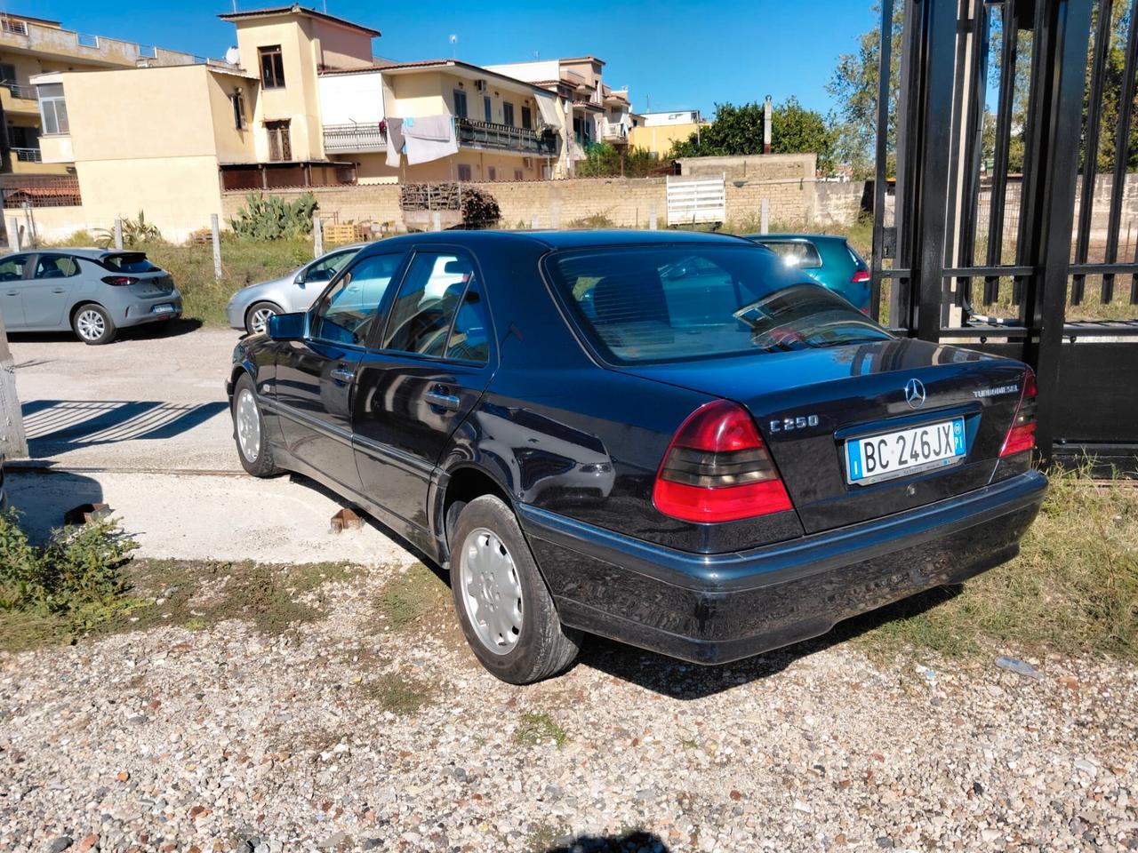 Mercedes-benz C 250 turbodiesel Elegance