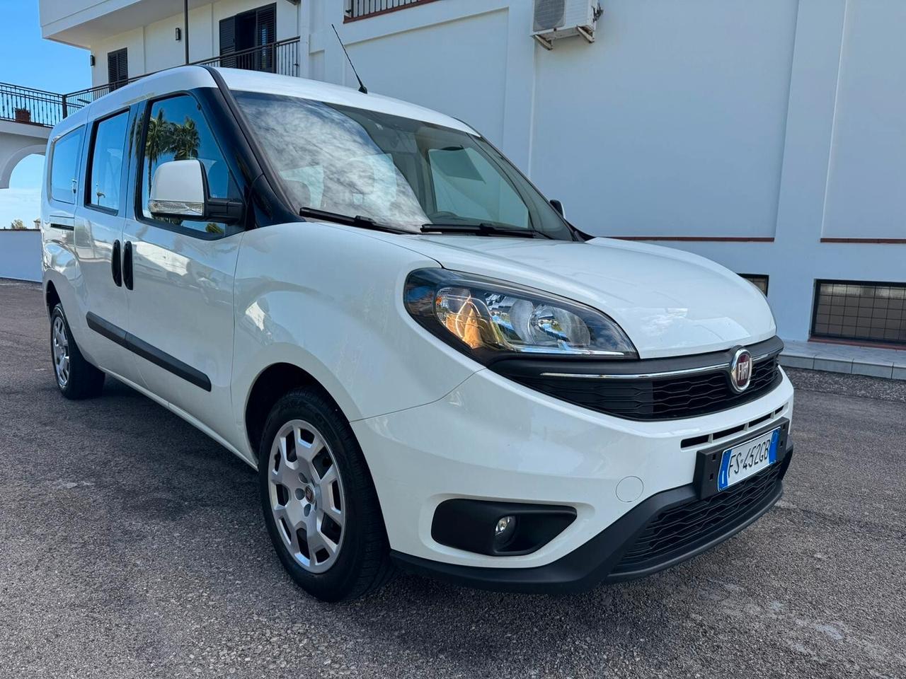 Doblò MAXI AUTOCARRO A POSTI