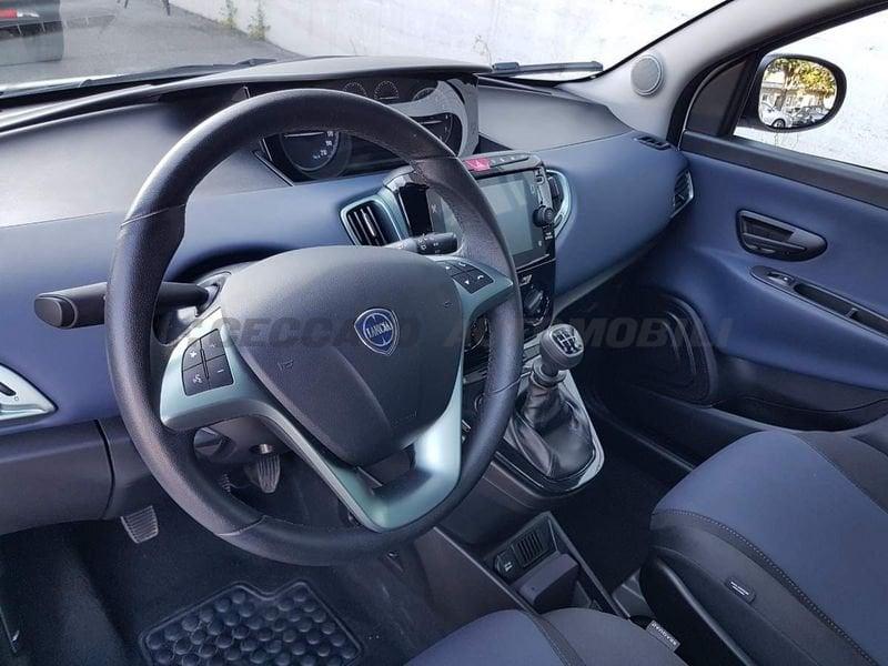 Lancia Ypsilon Ypsilon 1.0 firefly hybrid Platino s&s 70cv
