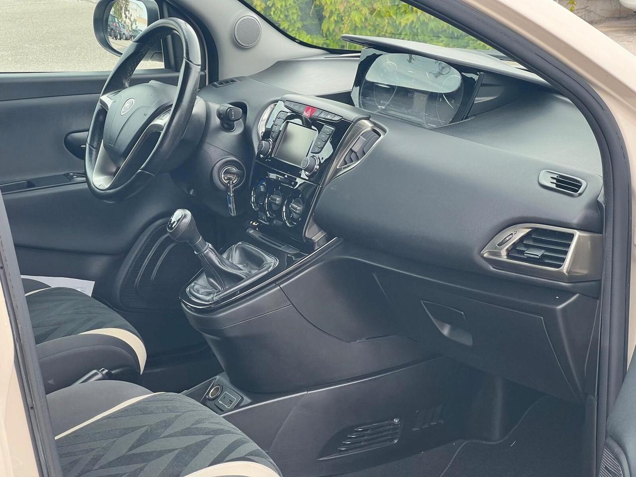 Lancia Ypsilon 1.3 MJT 16V 95 CV 5 porte S&S Opening Edition