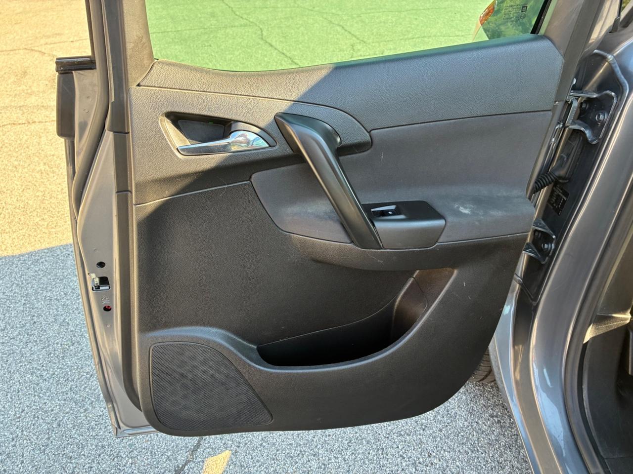 Opel Meriva 1.4 cc GPL fino al 2035 61.000 km perfetta pari al nuovo