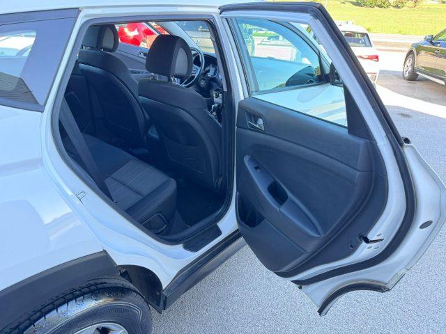 HYUNDAI Tucson 1.7 CRDi XPossible, NAVIGATORE, TELECAMERA
