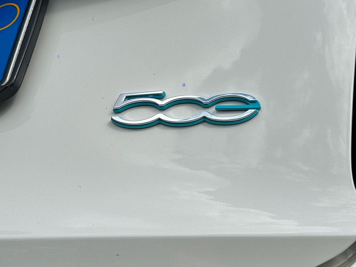FIAT 500e 3+1 - 500e 3+1 42 kWh Icon +