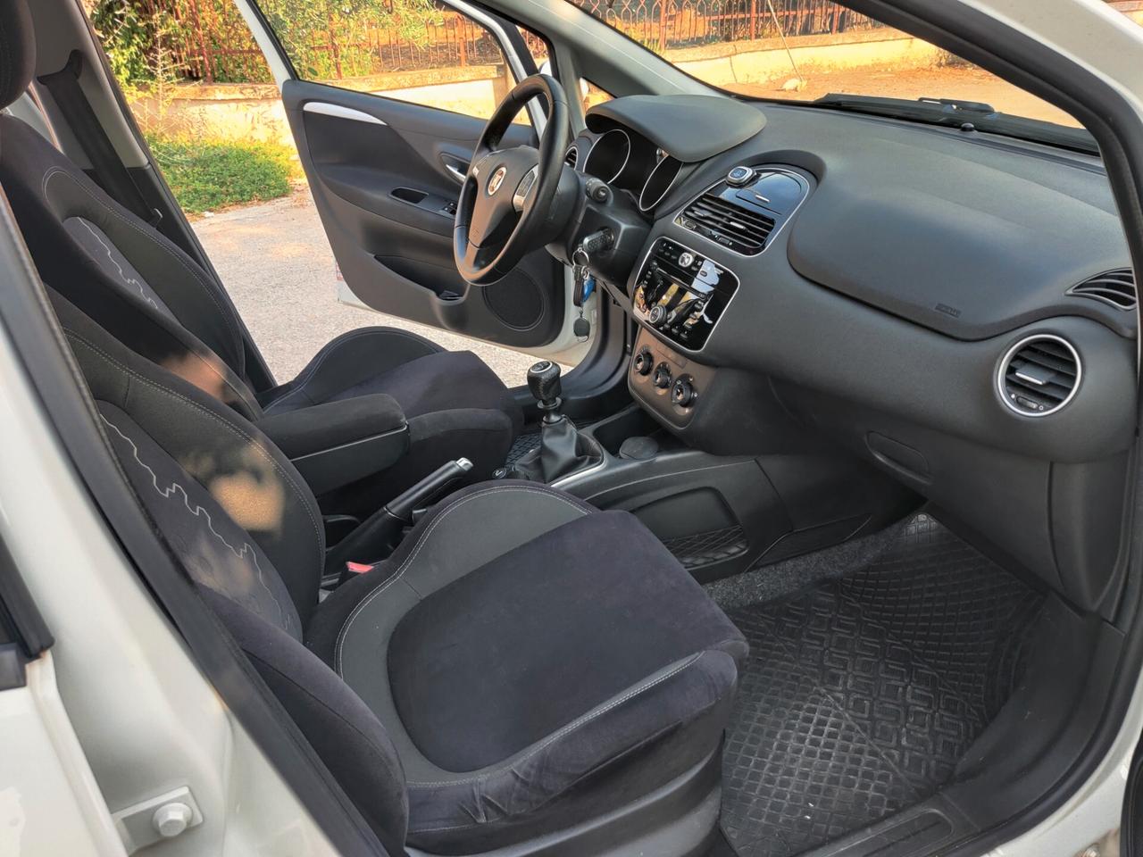 Fiat Punto 1.4 8V 5 porte Natural Power Lounge2015