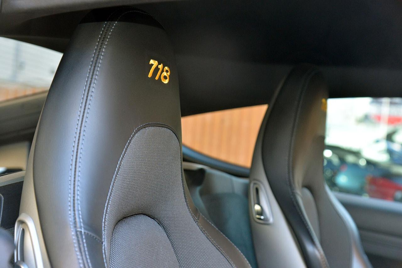 Porsche 718 Cayman T cambio PDK