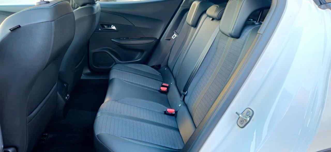 Peugeot 2008 Diesel 130cv EAT8 Allure Pack