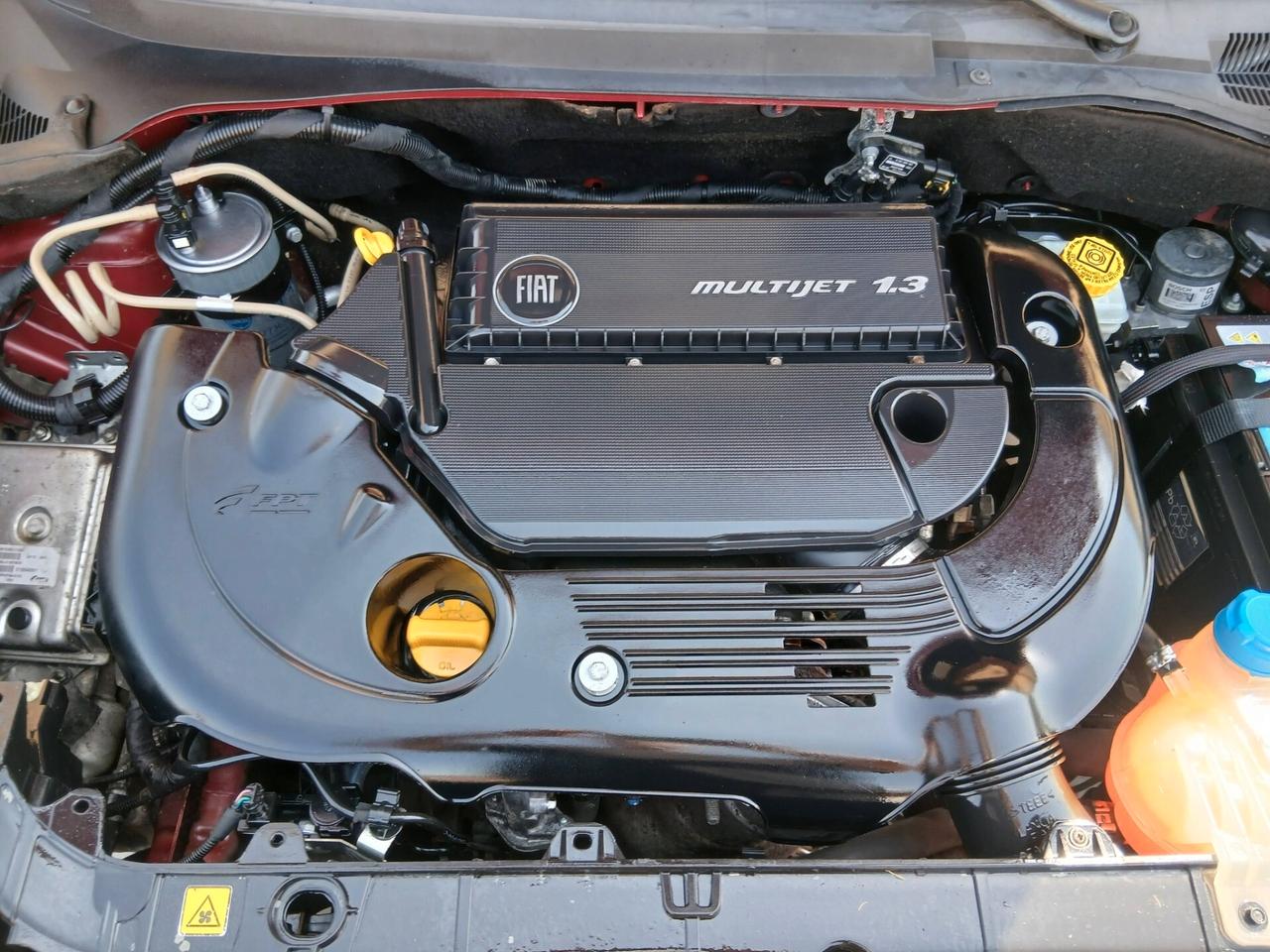 Fiat Punto Evo 1.3 Mjt 75 CV DPF 5p full 11