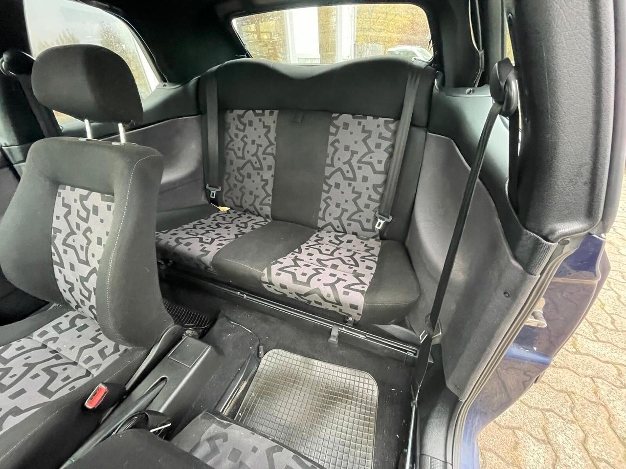 Volkswagen Golf Cabriolet 1.6 cat 3 porte