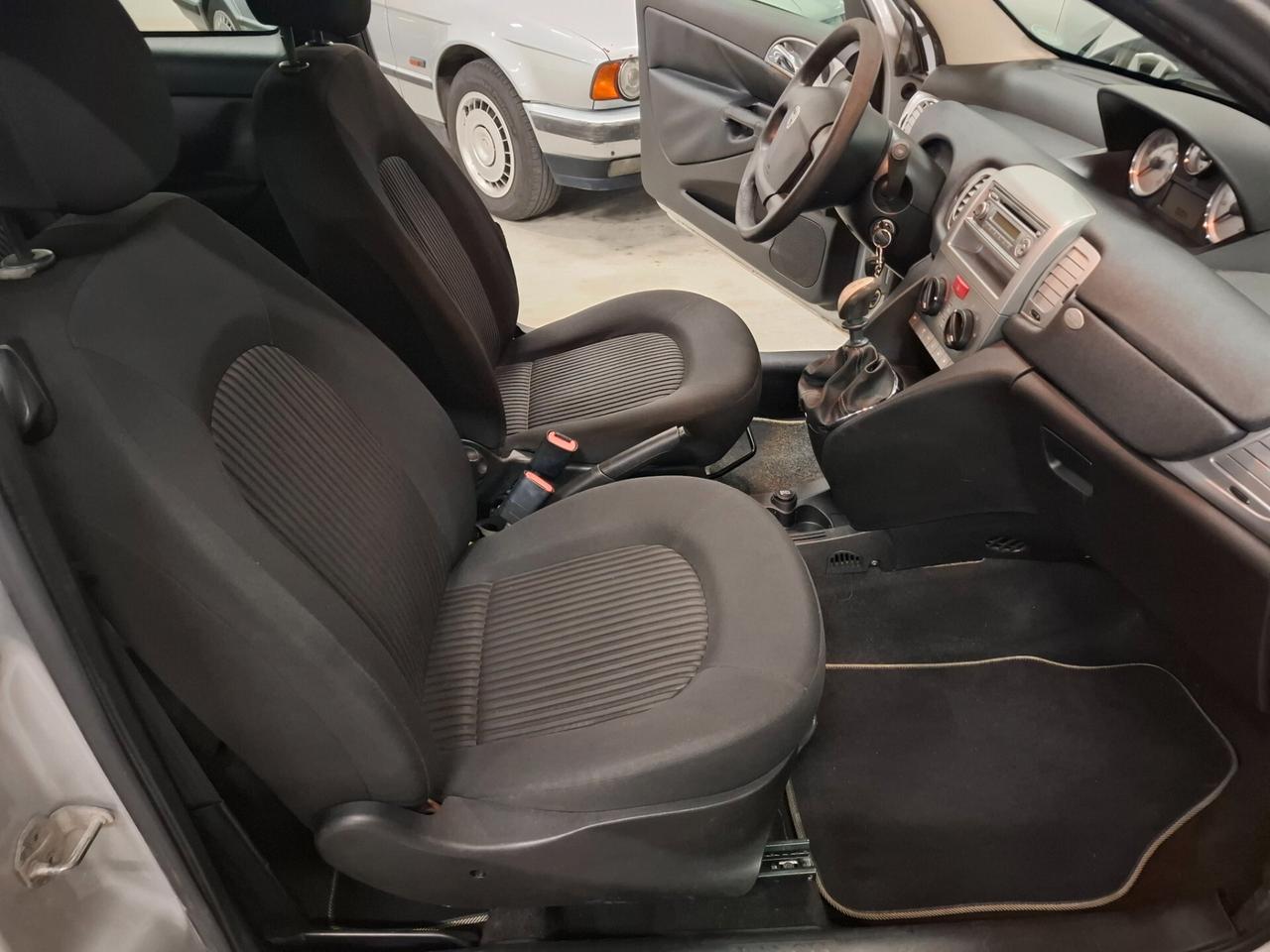 Lancia Ypsilon 1.2 Versus