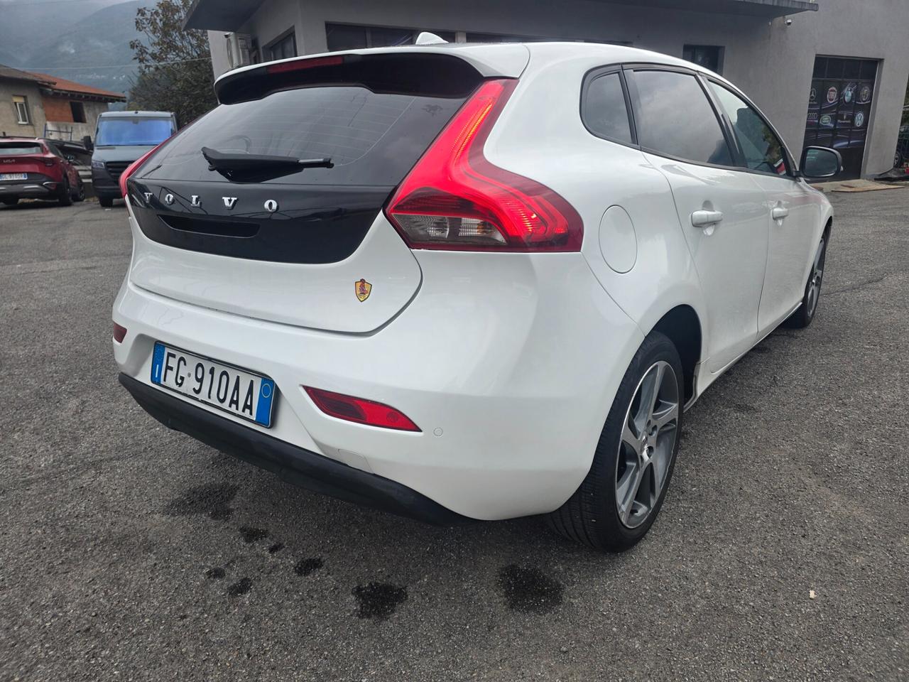 Volvo V40 D2 R-design Momentum