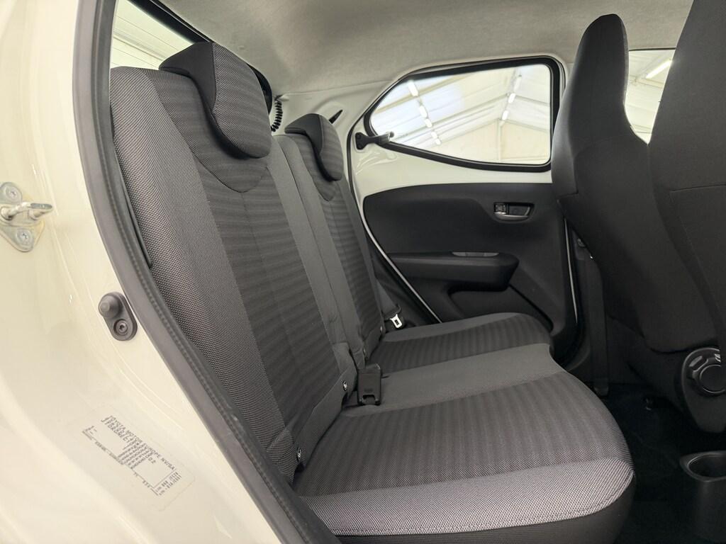 Toyota Aygo 5 Porte 1.0 VVT-i x-play