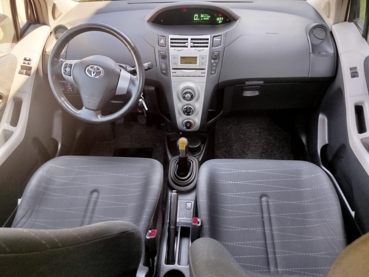 Toyota Yaris 1.3 5 porte CON GPL RINNOVATO FINO AL 2030