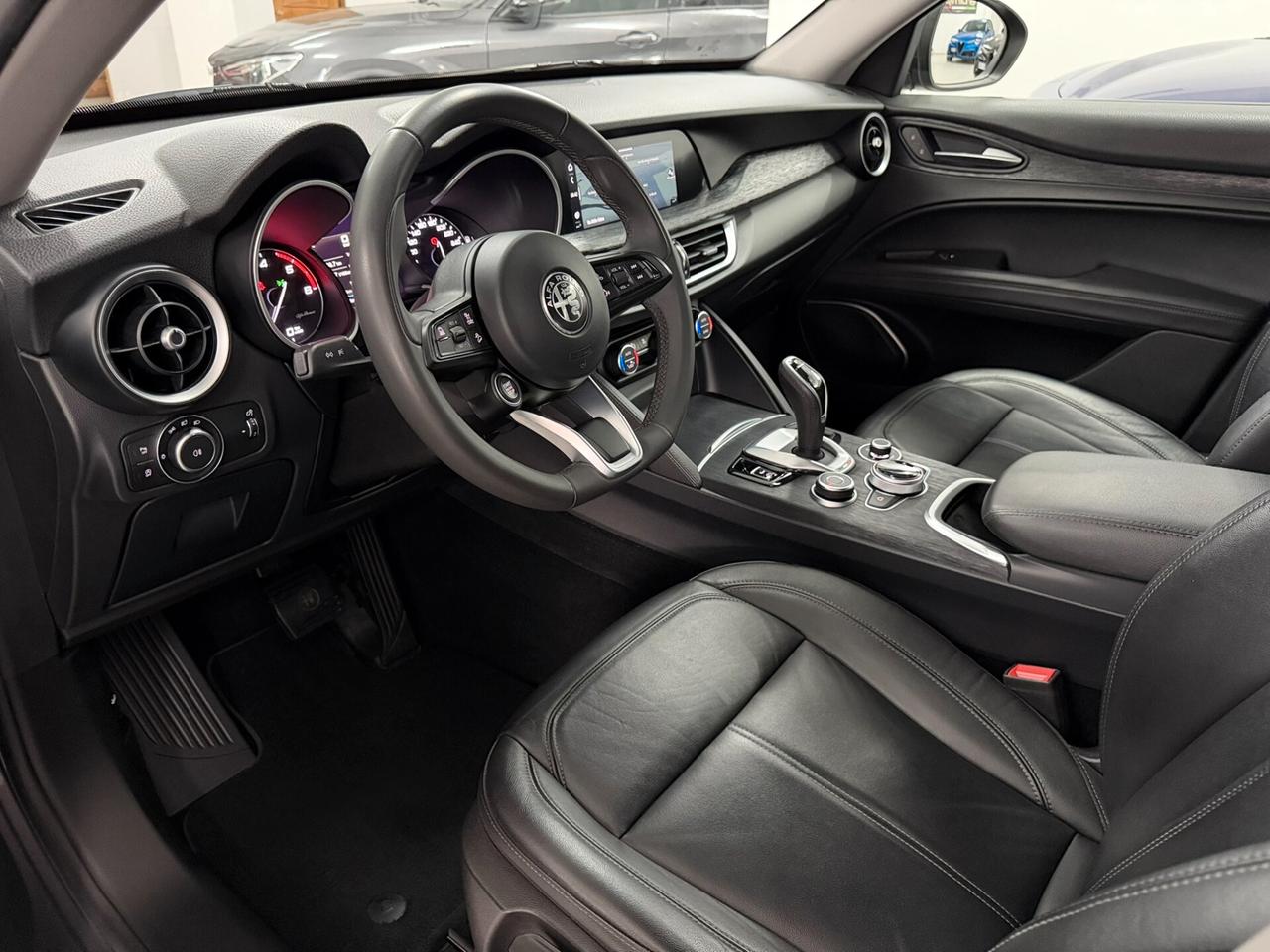 Alfa Romeo Stelvio 2.2 TD 160 CV BUSINESS PELLE TOTALE NAVI SENSORI