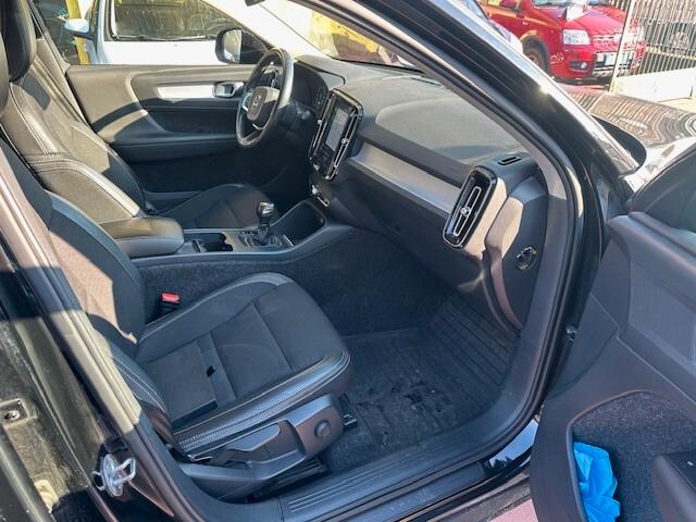 Volvo XC40 D3 AWD R-design