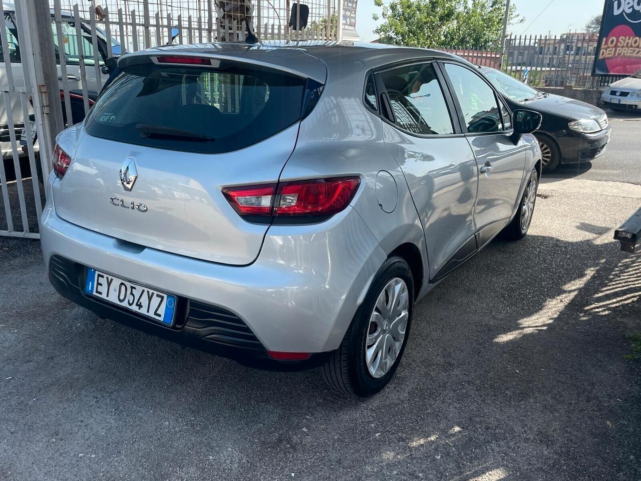 Renault Clio 1.2 75CV GPL 5 porte Costume National