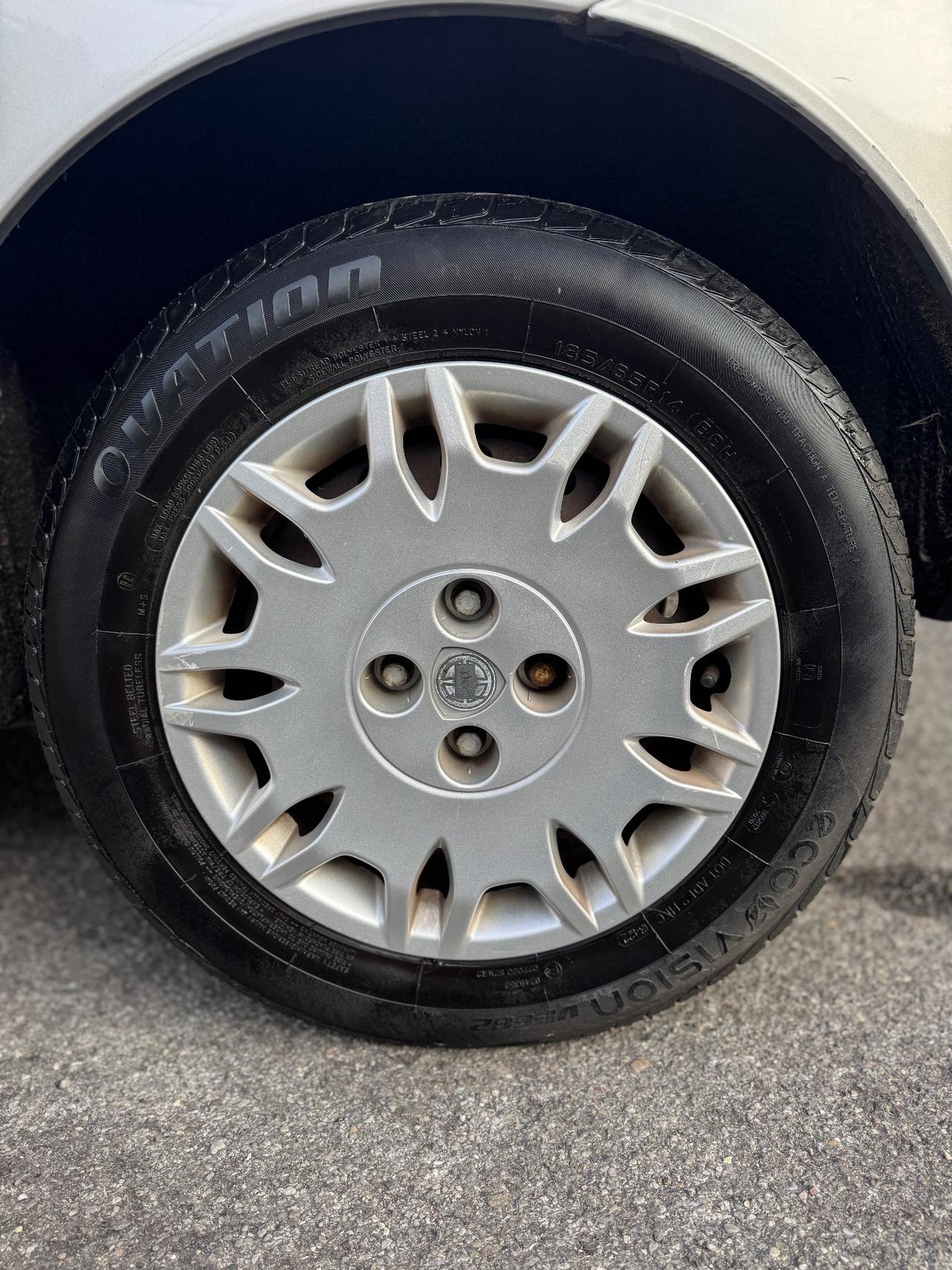 Lancia Ypsilon 1.2 Argento