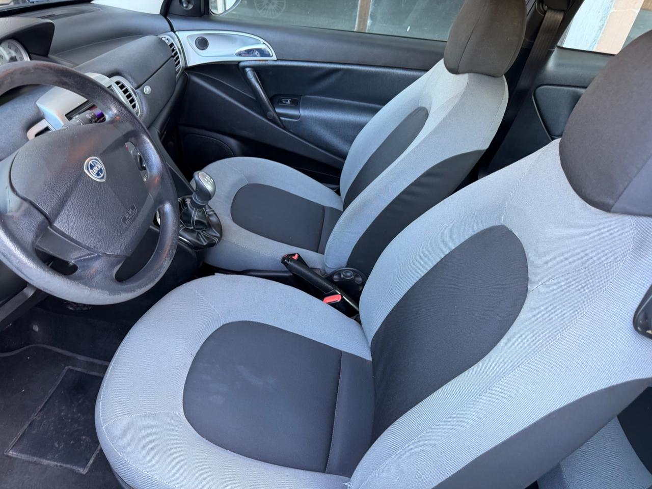 Lancia Ypsilon 1.2 benzina soli 65.000 km - 2009