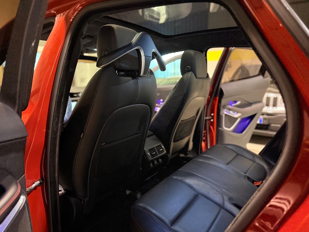 Jaguar E-Pace 2.0D 180 CV AWD First edition