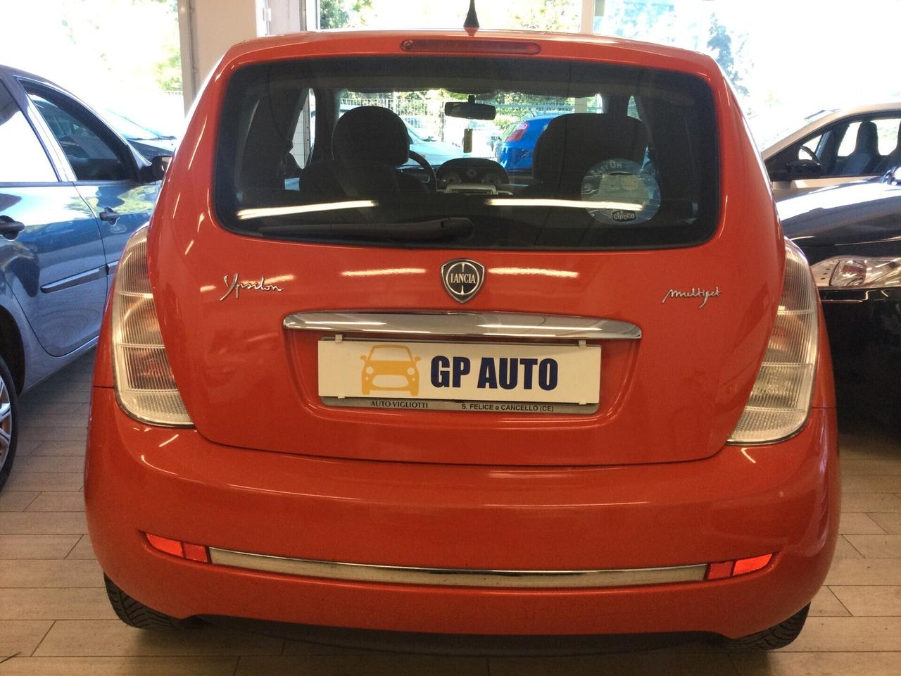 Lancia Ypsilon 1.3 MJT 75 CV Argento