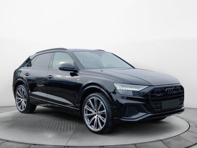 AUDI Q8 45 TDI quattro tiptronic Sport