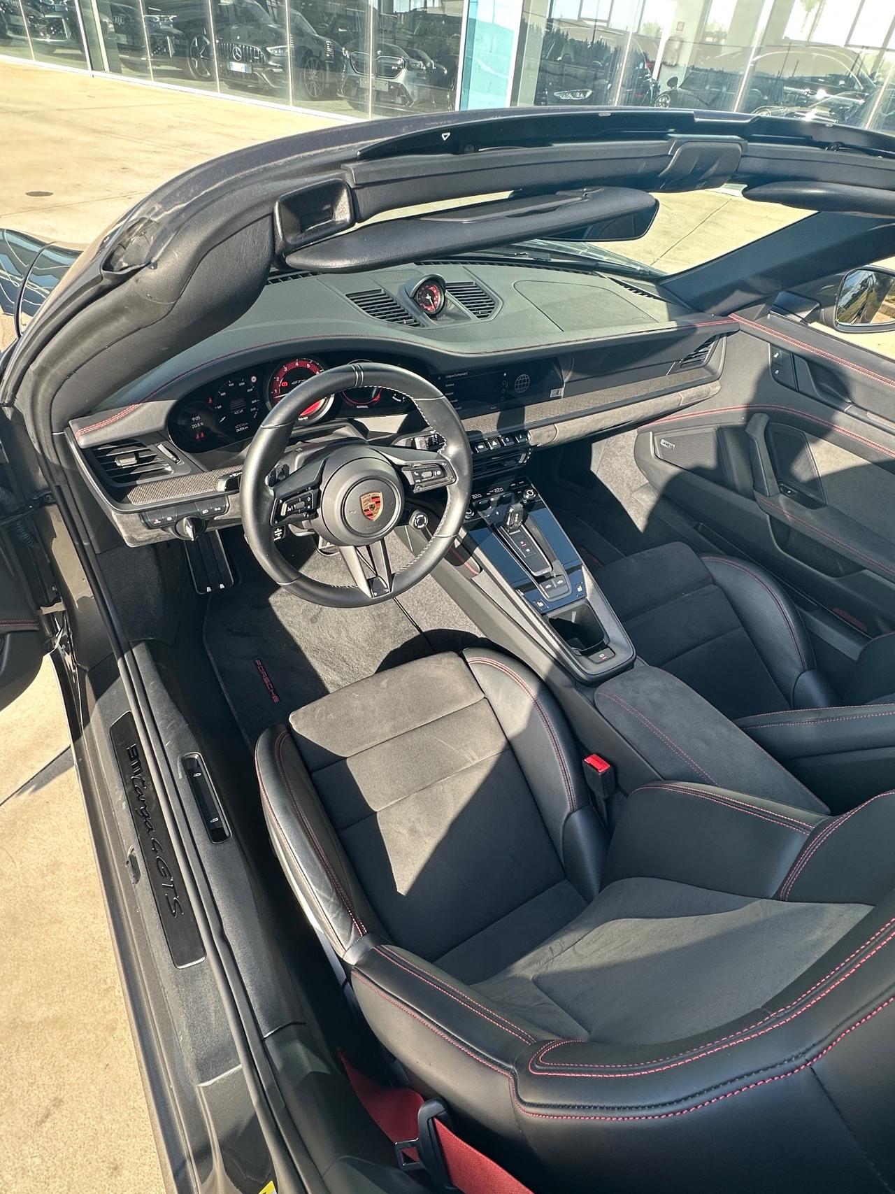 Porsche 992 Targa 3.0 4 GTS possibilità noleggio no scoring