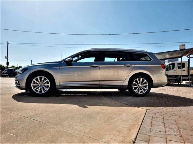 Volkswagen Passat VIII 2019 Variant 1.6 tdi Business 120cv dsg