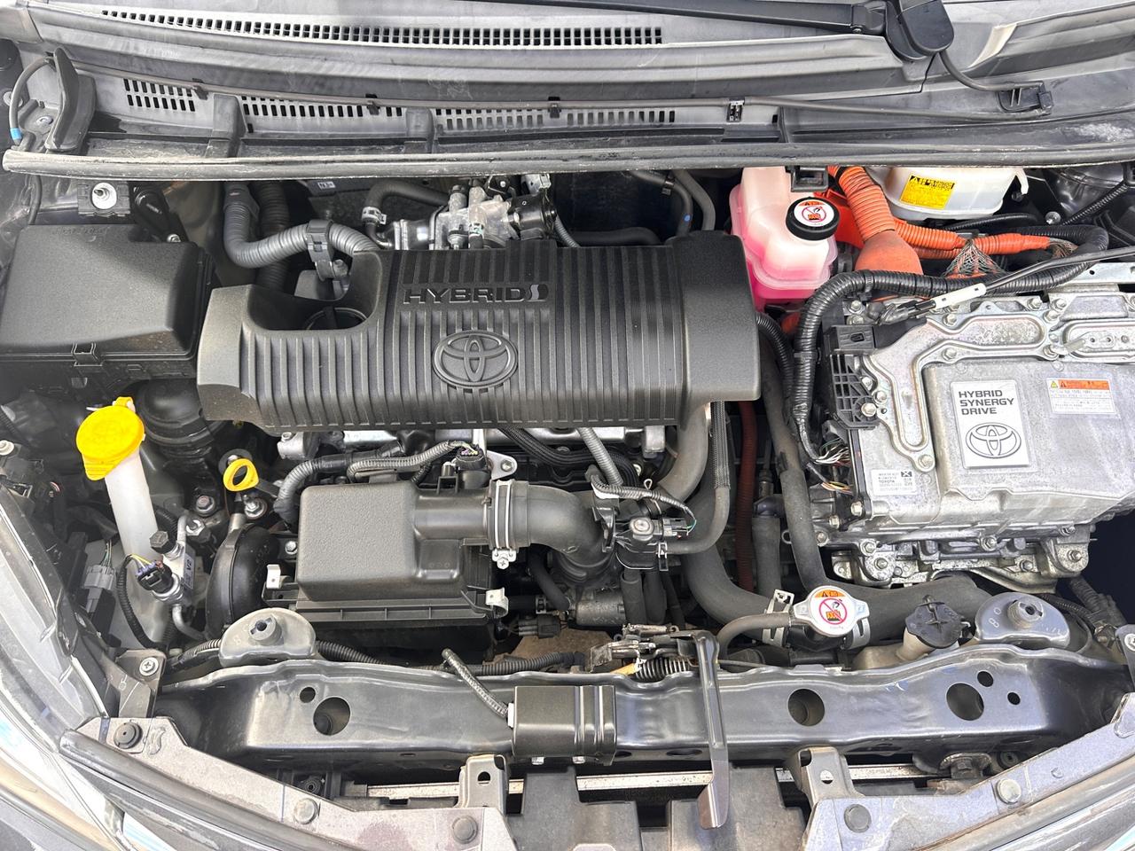 Toyota Yaris 1.5 BENZ/Hybrid 101cv 5p Lounge AUTOMATICA