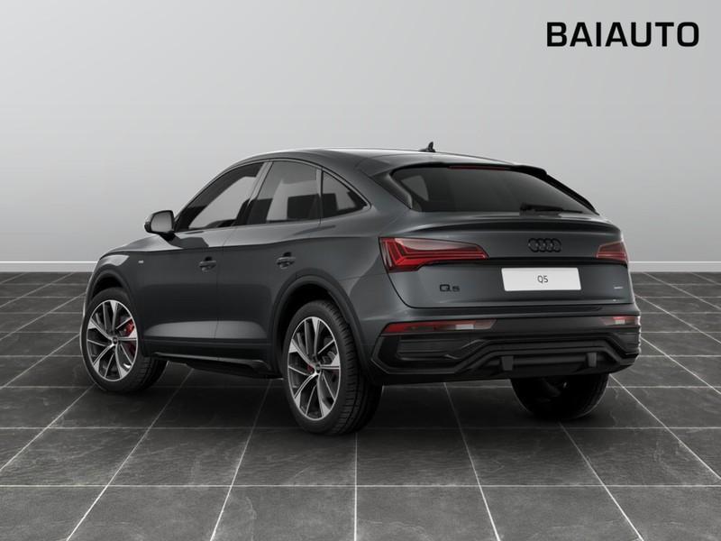 Audi Q5 sportback 40 2.0 tdi mhev 12v identity black quattro s tronic