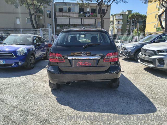 MERCEDES-BENZ B 180 CDI Executive
