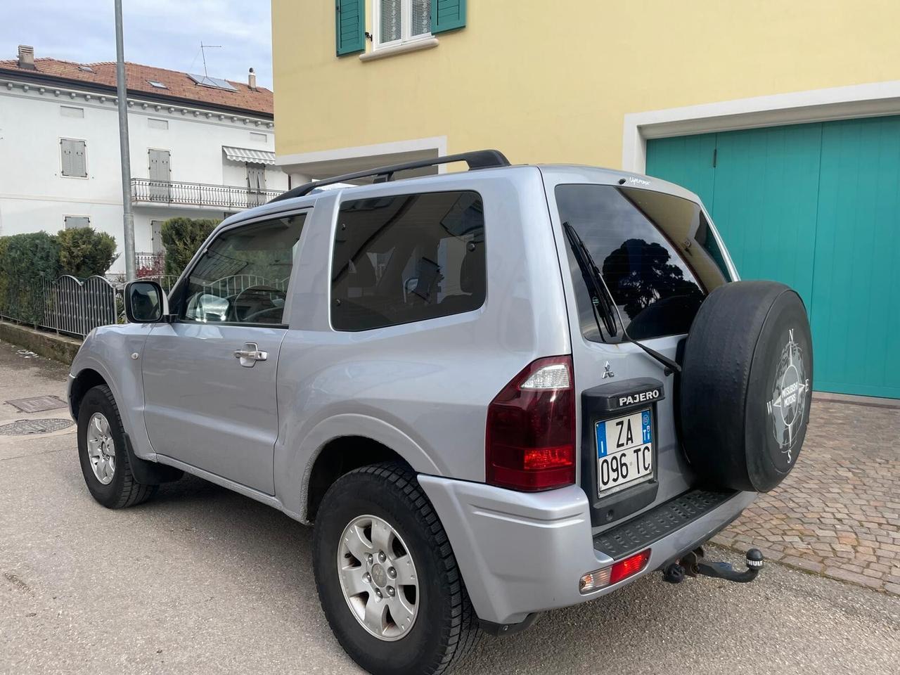 MITSUBISHI PAJERO 2.5 TDI 85kW 3PORTE - GANCIO TRAINO