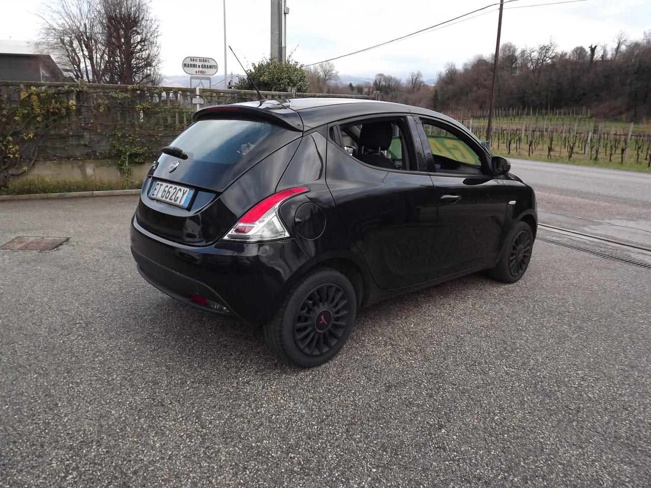 Lancia Ypsilon 1.2 69 CV 5 porte GPL Ecochic Elefantino