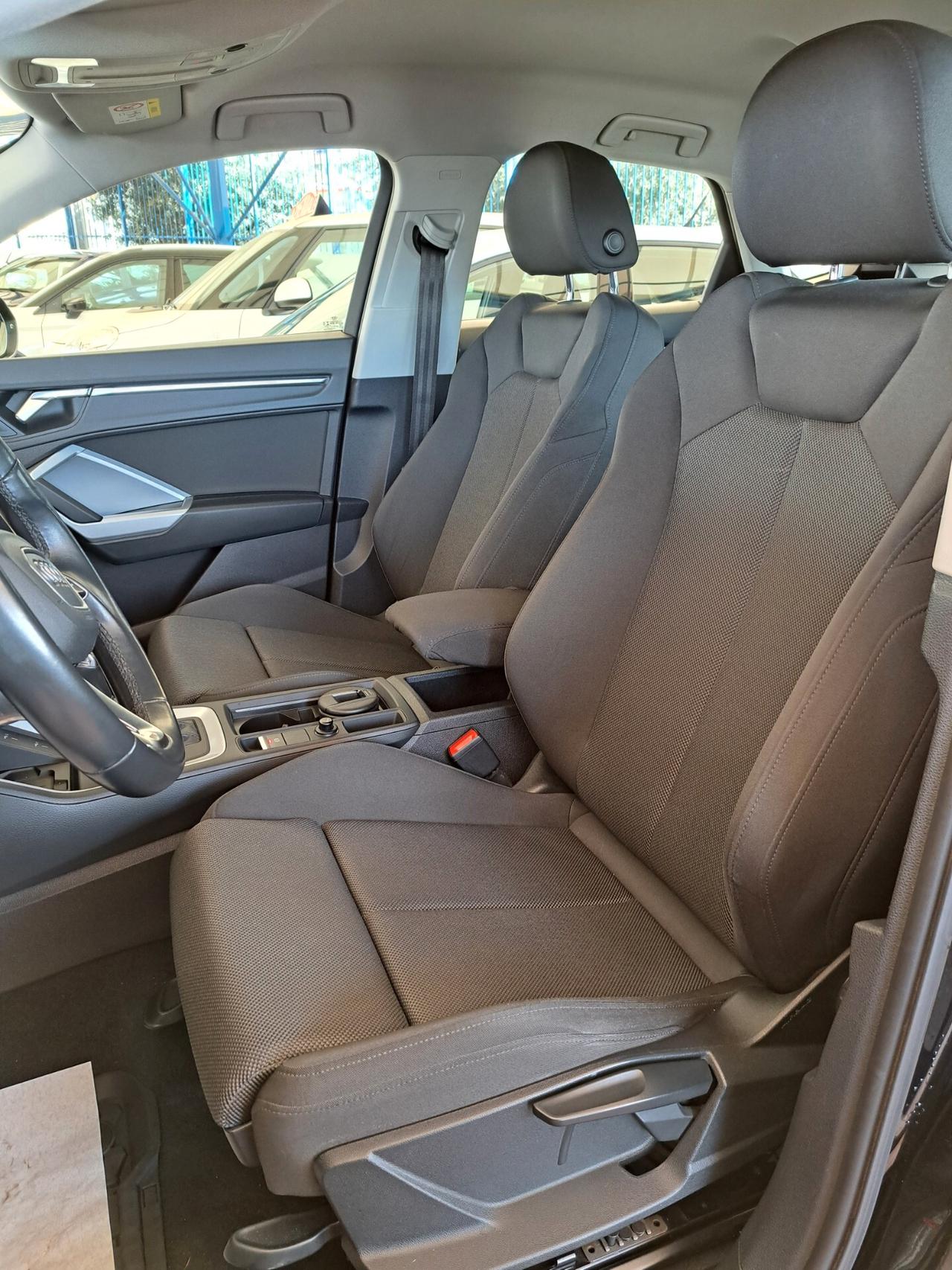 Audi Q3 SPB 2.0 TDI S tronic S-line Edition Autom.