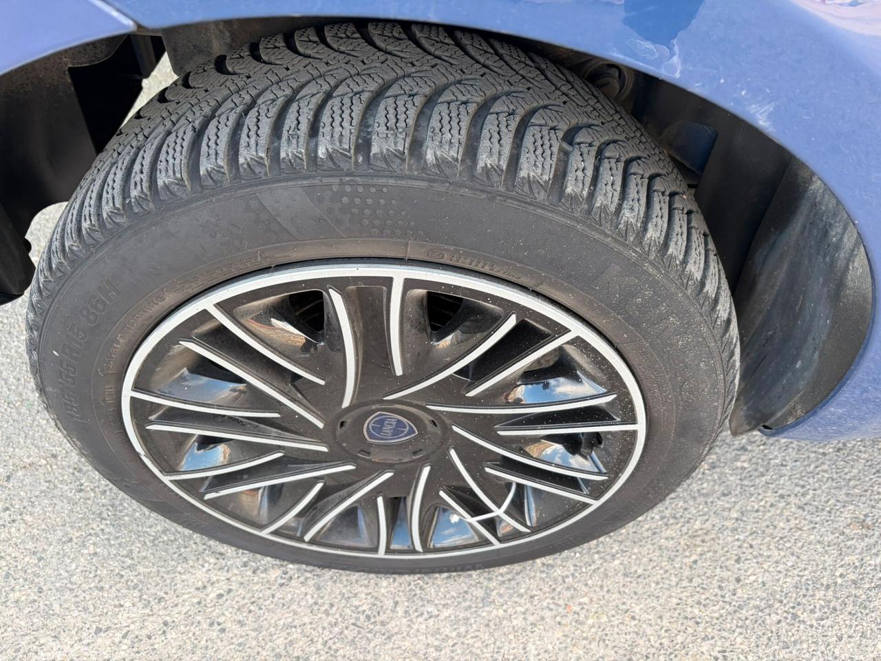 Lancia Ypsilon 1.2 benzina come nuova