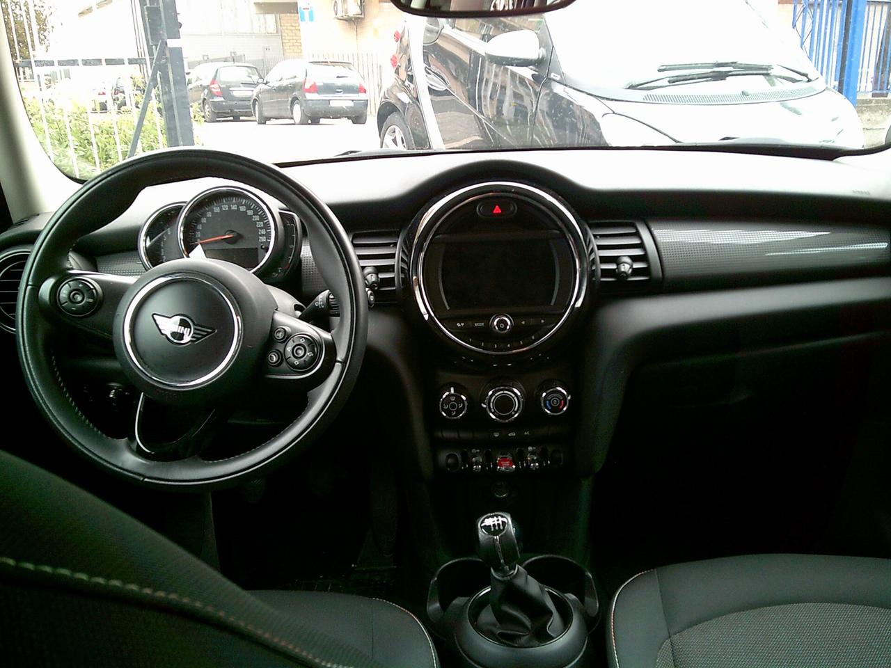 MINI COOPER 1.5 BAKER STREET