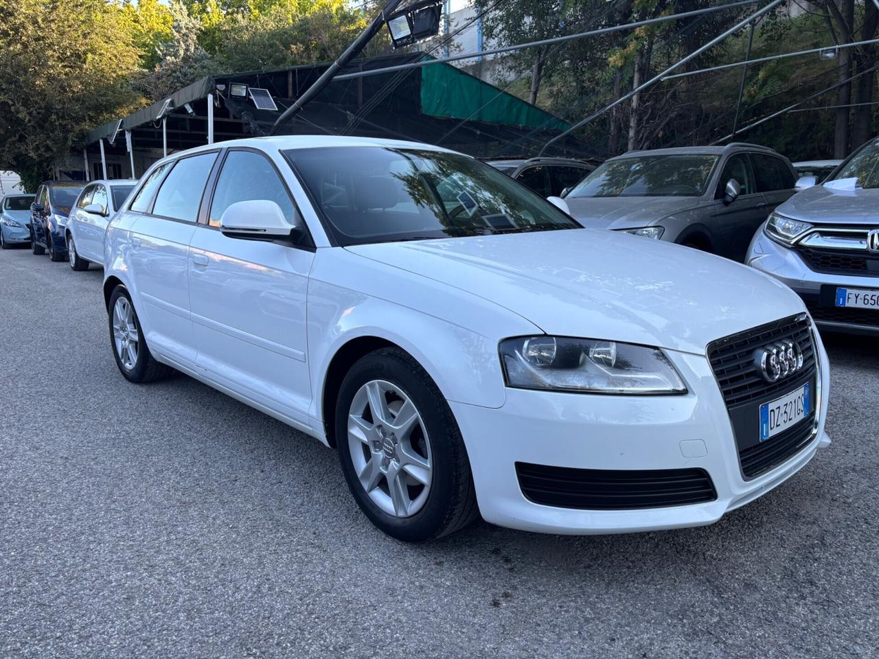 Audi A3 SPB 1.6 TDI 105 CV OK NEOPATENTATI
