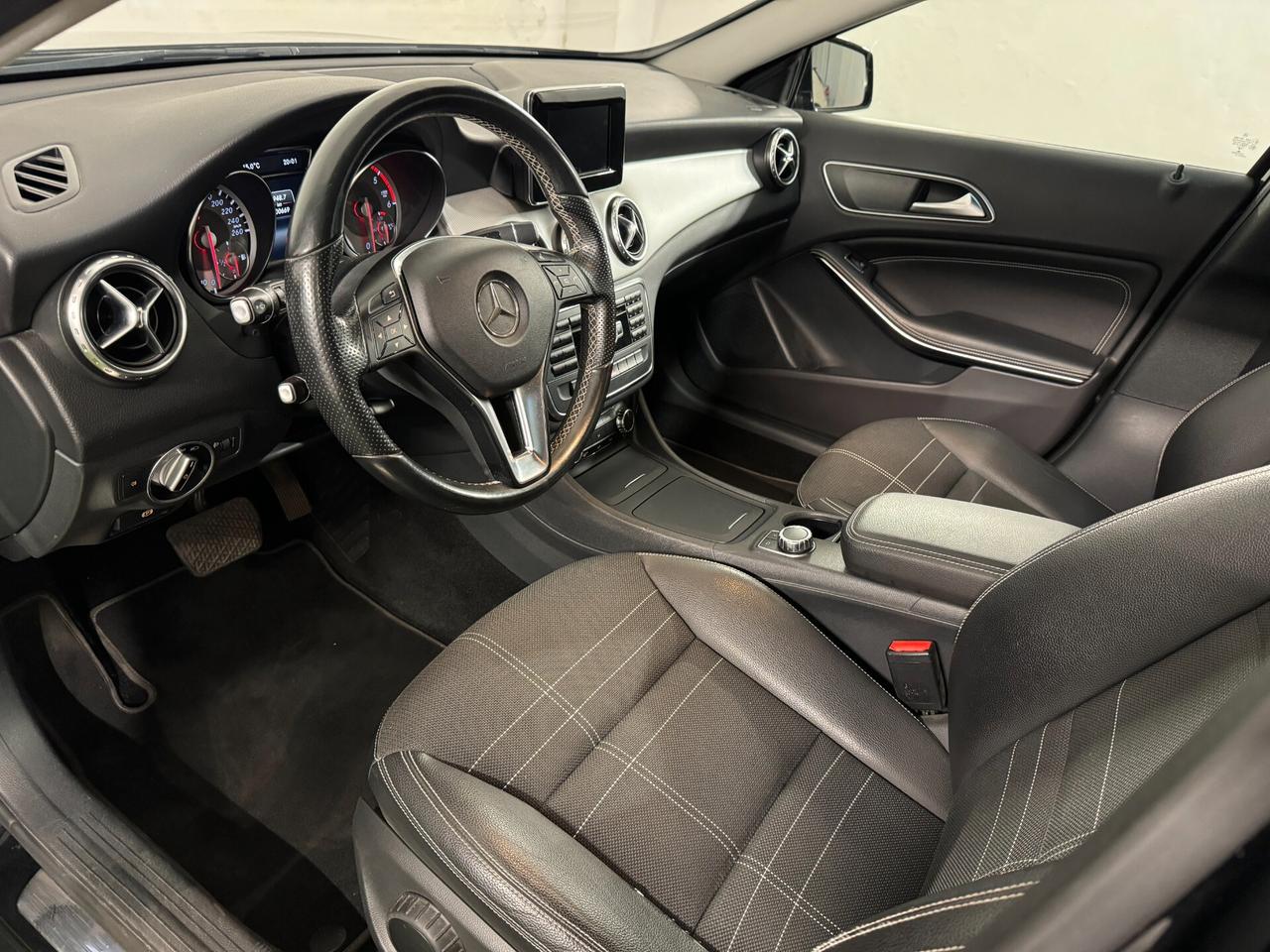 Mercedes-benz GLA 200 d Sport EURO6 AUTOMATICA