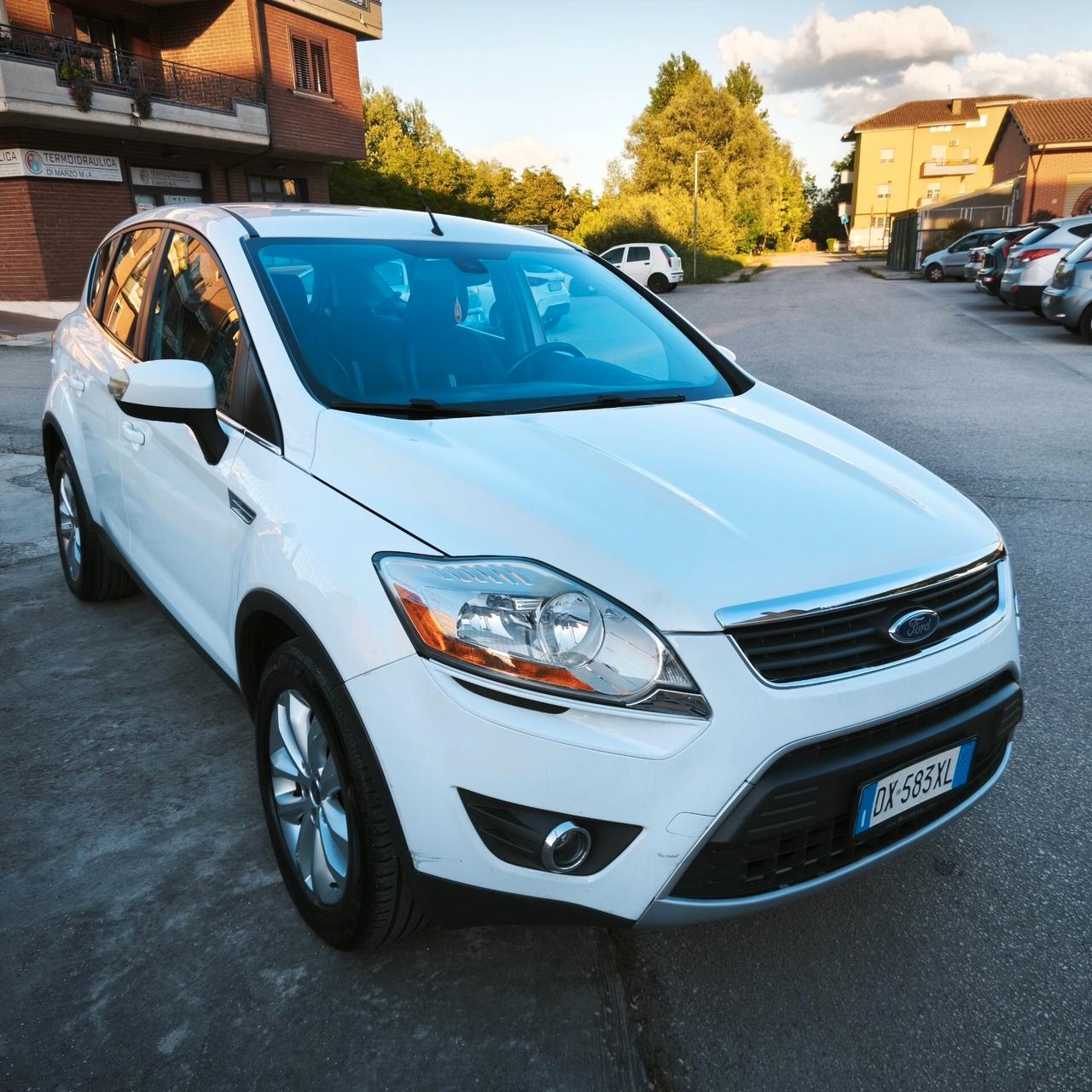 Ford Kuga Kuga+ 2.0 TDCi 136 CV 4WD DPF