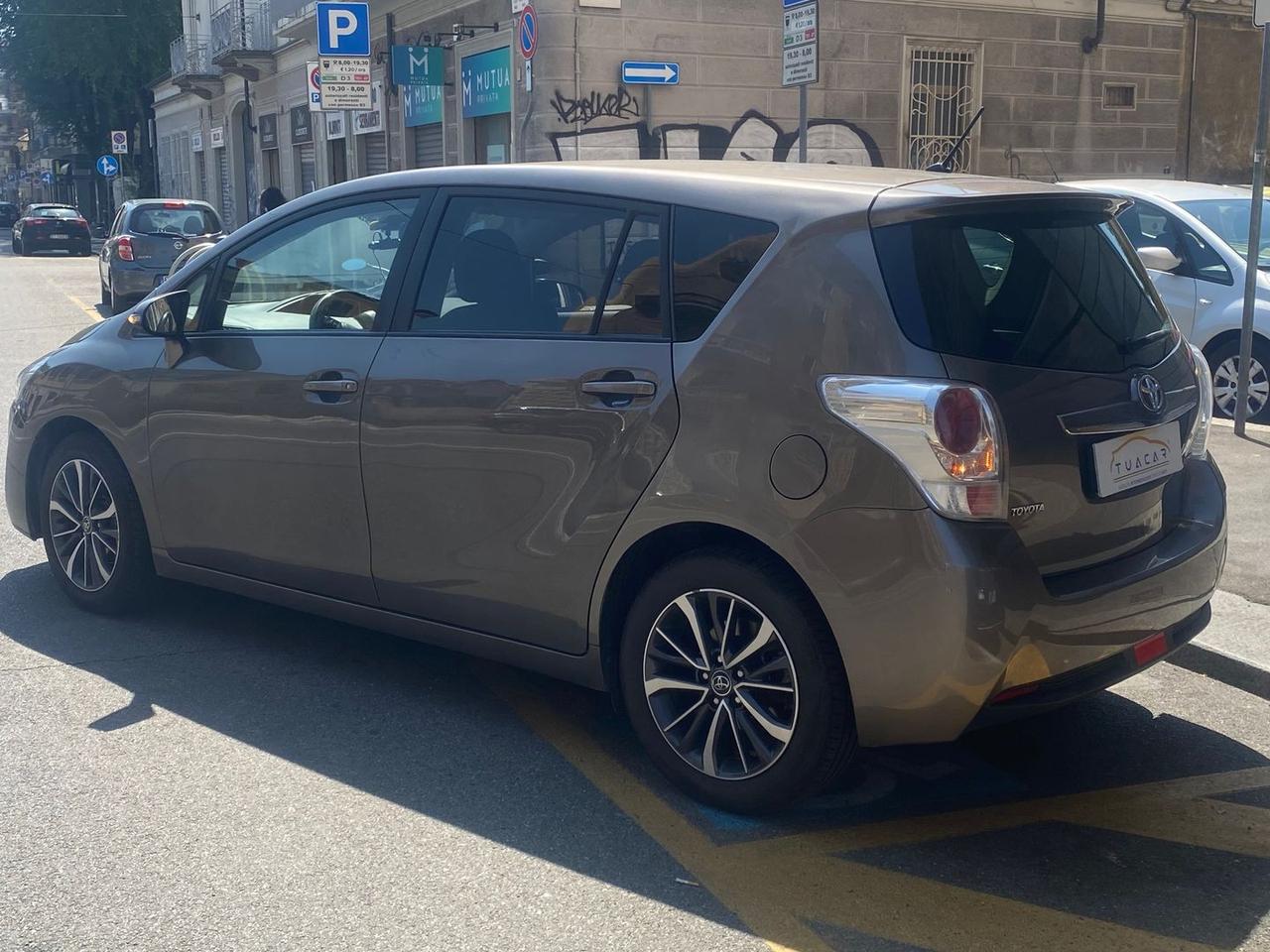 Toyota Verso D-4D Active #11975