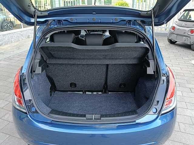 Lancia Ypsilon 1.0 Hybrid 69cv PLATINO AZIENDALE