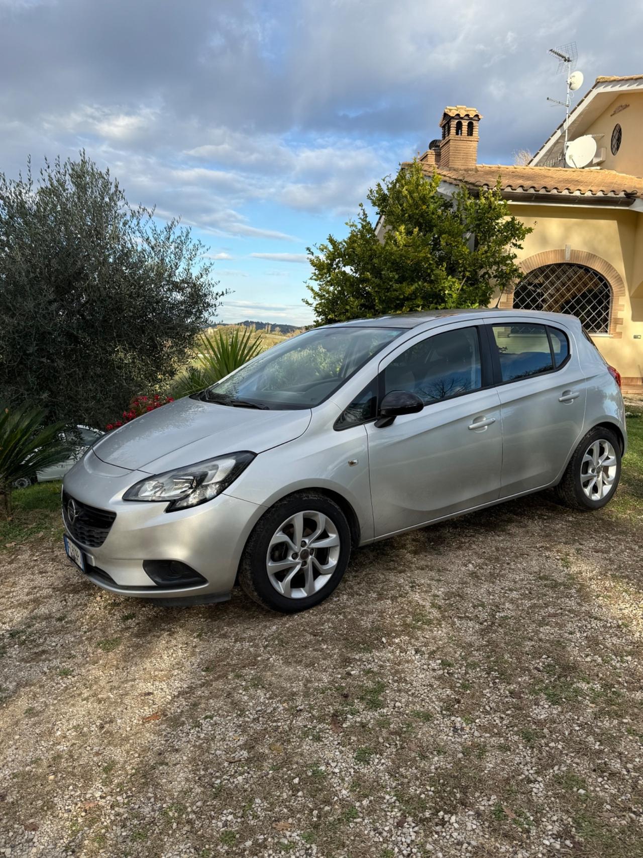 Opel Corsa 1.4 90CV GPL Tech 5 porte Innovation