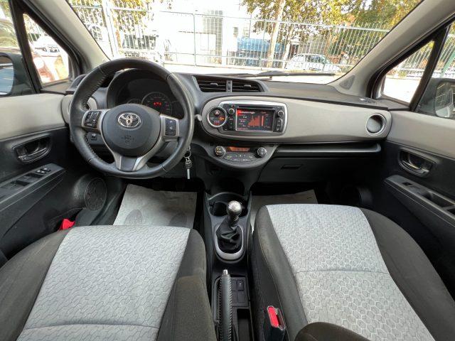 TOYOTA Yaris Neopatentati Lounge